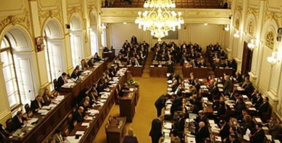 Cizinecký zákon: Bezpečnější Česko? Spíš facka lidským právům a brzda integrace
